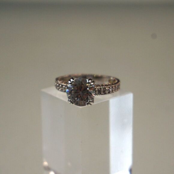 Engagement Ring Princess Cut Cubic Zirconia Size 9 Ring Solitaire Baguette - Picture 8 of 9